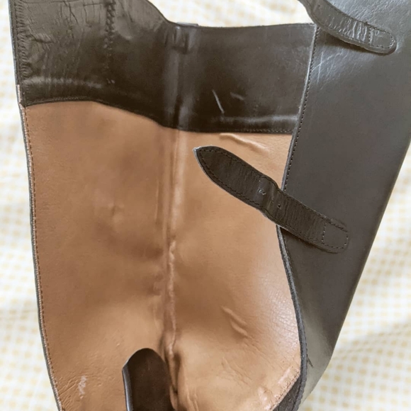 17" Joan and David black chunky leather boots - Picture 9 of 11